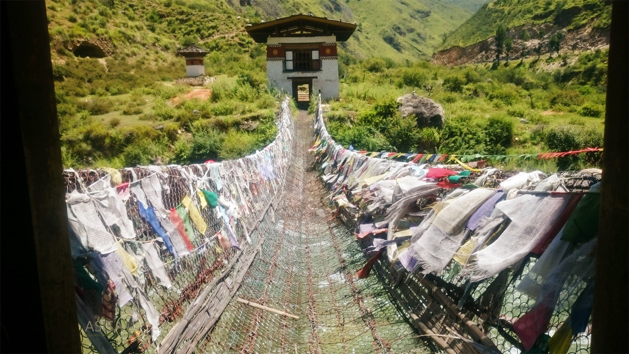 旅。不丹 | 帕羅PARO – 電影小活佛取景地、最古老佛寺與百年鐵索橋